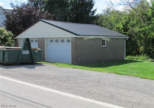 Photo 4 of Single family home for sale at 875 Washington, Bergholz, OH 43908 | MLS# 5243076 | Listing updated on 2026-09-08