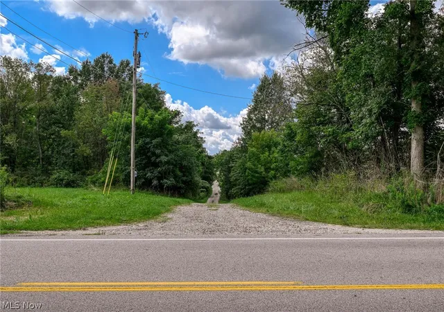 Photo 1 of Sale Pending at 7270 Tallmadge Rd, Rootstown, OH 44272 | MLS# 5240287 | Listing updated on 2026-09-11