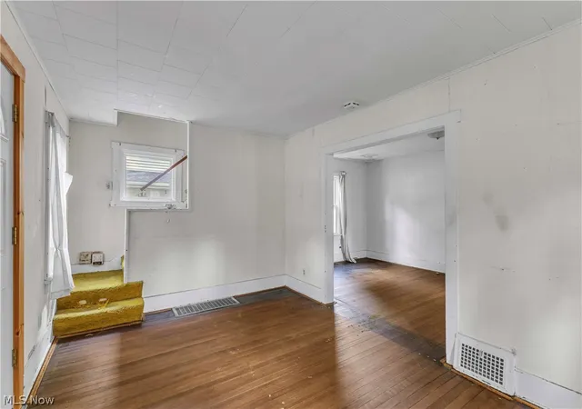Photo 3 of Sale Pending at 3607 Sanford Ave, Stow, OH 44224 | MLS# 5235903 | Listing updated on 2026-09-13