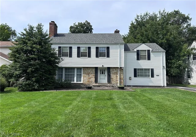 Photo 1 of Sale Pending at 2332 S Belvoir Blvd, Cleveland, OH 44118 | MLS# 5230229 | Listing updated on 2026-09-08