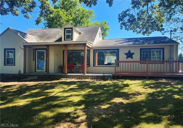 Single family home for sale at 5261 Dailey Rd, New Franklin, OH 44319 | MLS# 5243120