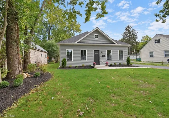 Photo 2 of Single family home for sale at 193 Linden Dr, Painesville, OH 44077 | MLS# 5243061 | Listing updated on 2026-09-22