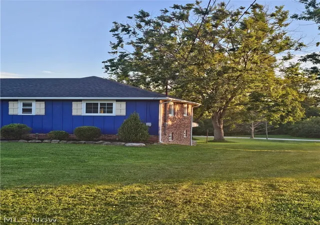 Photo 4 of Single family home for sale at 28000 Aurora Rd, Solon, OH 44139 | MLS# 5243180 | Listing updated on 2026-09-13