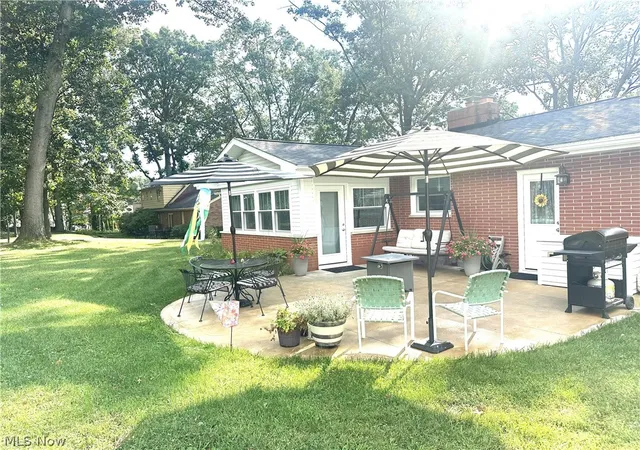 Photo 3 of Single family home for sale at 750 Bittersweet Dr NE, Massillon, OH 44646 | MLS# 5243046 | Listing updated on 2026-09-08