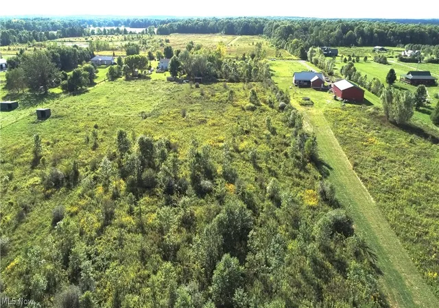 Photo 11 of Sale Pending at 315 Township Rd 581, Sullivan, OH 44880 | MLS# 5242570 | Listing updated on 2026-09-11