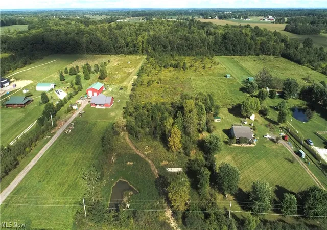Photo 3 of Sale Pending at 315 Township Rd 581, Sullivan, OH 44880 | MLS# 5242570 | Listing updated on 2026-09-11