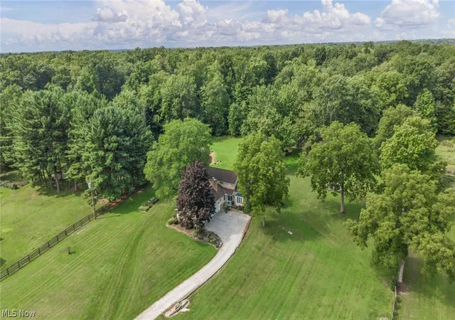 Photo 3 of Single family home for sale at 18460 W River, Columbia Station, OH 44028 | MLS# 5241420 | Listing updated on 2026-10-05