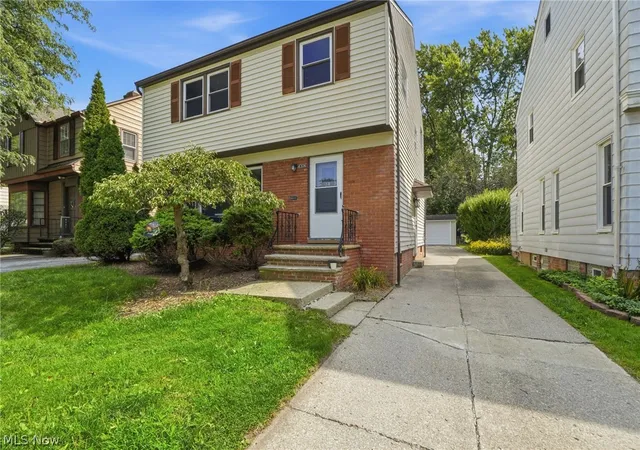 Photo 1 of Single family home for sale at 4306 Groveland Rd, Cleveland, OH 44118 | MLS# 5241403 | Listing updated on 2026-09-08