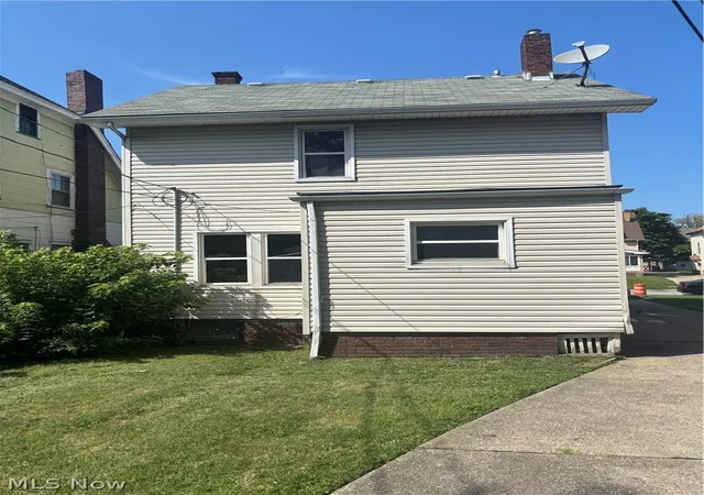 Photo 3 of Sale Pending at 15406 Huntmere Ave, Cleveland, OH 44110 | MLS# 5242272 | Listing updated on 2026-09-16