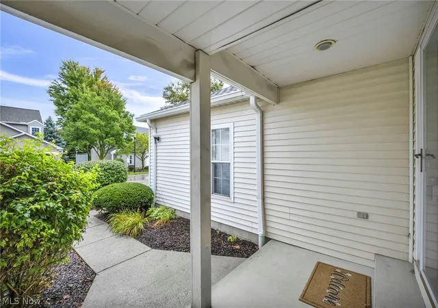 Photo 4 of Condo for sale at 4226 River Ridge Dr, Cleveland, OH 44109 | MLS# 5243078 | Listing updated on 2026-09-08
