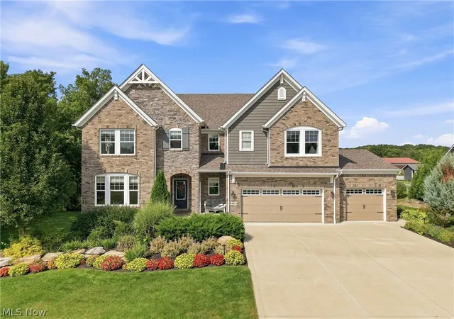 Single family home for sale at 6487 Horizon Dr, Valley City, OH 44280 | MLS# 5242917