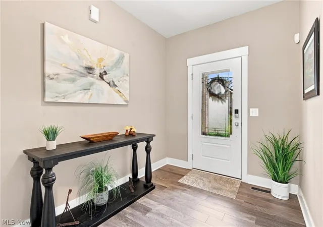 Photo 2 of Single family home for sale at 6487 Horizon Dr, Valley City, OH 44280 | MLS# 5242917 | Listing updated on 2026-09-12