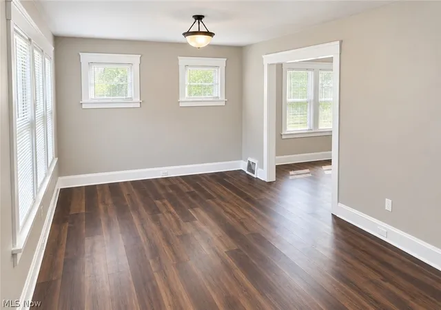 Photo 4 of Sale Pending at 861 N State St, Painesville, OH 44077 | MLS# 5243162 | Listing updated on 2026-09-28