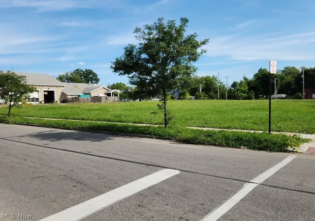 Photo 3 of Single family home for sale at 12903 Oakfield Ave, Cleveland, OH 44105 | MLS# 5242767 | Listing updated on 2026-09-29