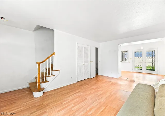 Photo 3 of Condo for sale at 62 Menlo Park Dr, Akron, OH 44313 | MLS# 5242907 | Listing updated on 2026-09-08