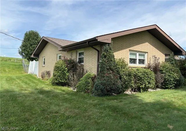 Photo 3 of Single family home for sale at 73305 Pleasant Grv Rd, Dillonvale, OH 43917 | MLS# 5242691 | Listing updated on 2026-10-01