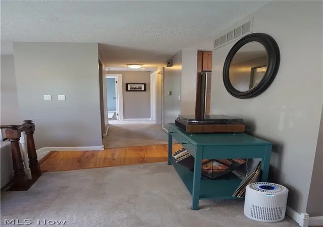 Photo 4 of Sale Pending at 951 Brookpoint Dr, Medina, OH 44256 | MLS# 5243206 | Listing updated on 2026-09-14