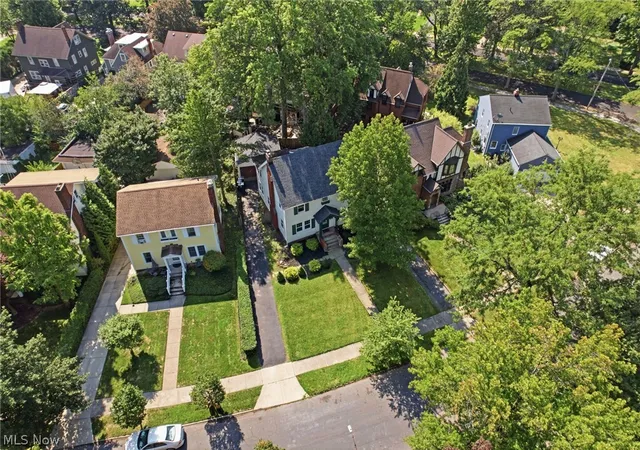 Photo 3 of Single family home for sale at 2972 Yorkshire Rd, Cleveland Heights, OH 44118 | MLS# 5242482 | Listing updated on 2026-09-09