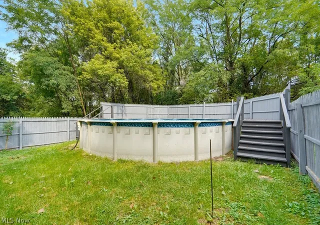 Photo 3 of Single family home for sale at 522 Massillon Rd, Akron, OH 44306 | MLS# 5242337 | Listing updated on 2026-09-09