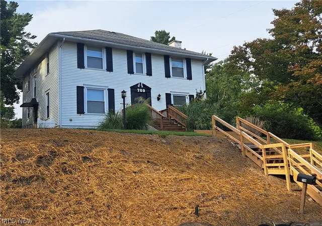 Photo 2 of Single family home for sale at 709 Mckinley Ave, Cambridge, OH 43725 | MLS# 5243254 | Listing updated on 2026-09-11