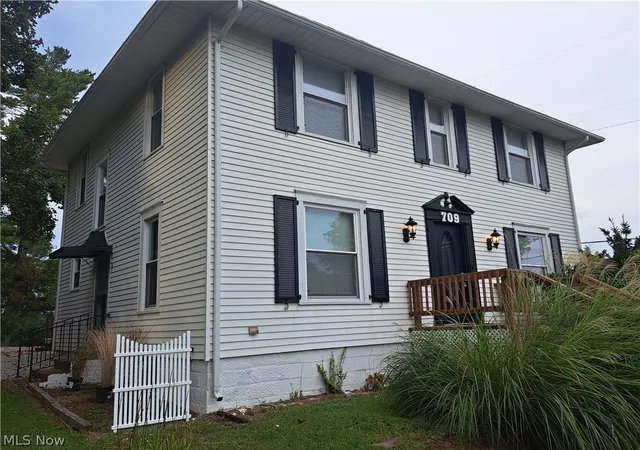 Photo 3 of Single family home for sale at 709 Mckinley Ave, Cambridge, OH 43725 | MLS# 5243254 | Listing updated on 2026-09-11