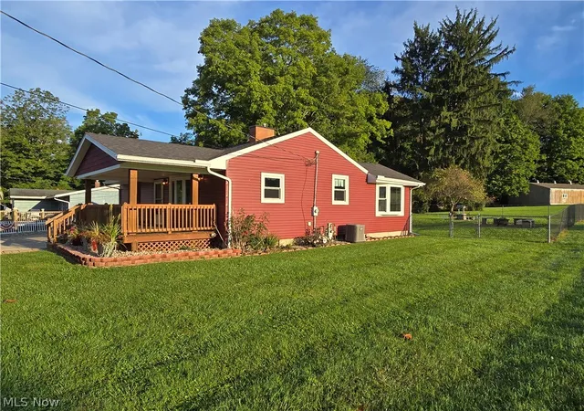 Photo 3 of Single family home for sale at 958 E Milltown Rd, Wooster, OH 44691 | MLS# 5242987 | Listing updated on 2026-09-15