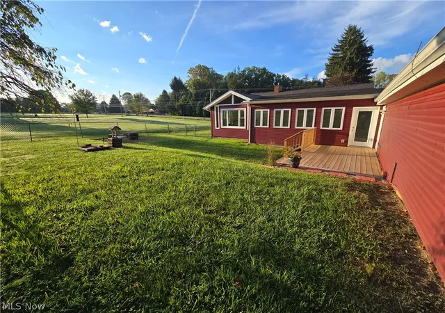 Photo 3 of Single family home for sale at 958 E Milltown Rd, Wooster, OH 44691 | MLS# 5242987 | Listing updated on 2026-09-15