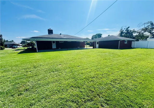 Photo 4 of Single family home for sale at 817 Morgan Ave, Belpre, OH 45714 | MLS# 5243308 | Listing updated on 2026-10-03