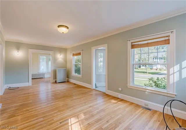 Photo 4 of Single family home for sale at 3078 Scarborough Rd, Cleveland, OH 44118 | MLS# 5243236 | Listing updated on 2026-09-14