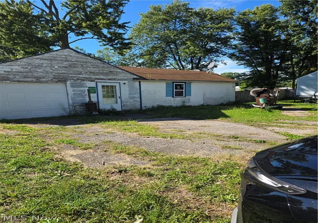 Photo 2 of Single family home for sale at 6350 Wallace Blvd, North Ridgeville, OH 44039 | MLS# 5242936 | Listing updated on 2026-09-09