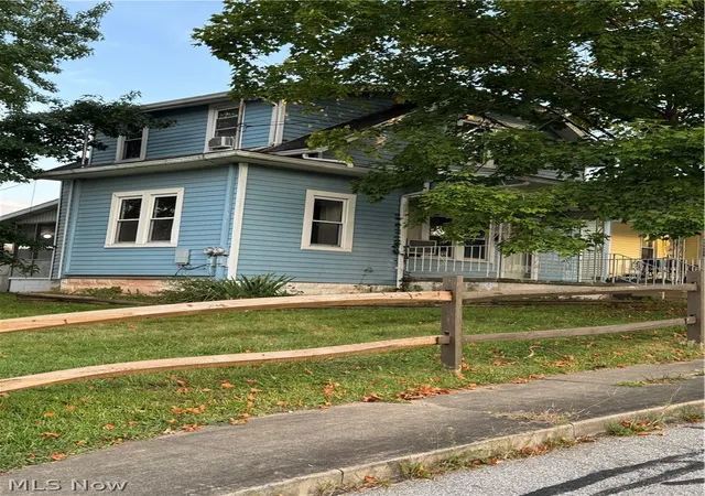 Photo 1 of Single family home for sale at 3528 Roseland Ave, Parkersburg, WV 26104 | MLS# 5243318 | Listing updated on 2026-09-09