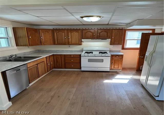 Photo 3 of Single family home for sale at 3528 Roseland Ave, Parkersburg, WV 26104 | MLS# 5243318 | Listing updated on 2026-09-22