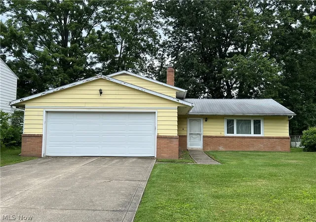 Photo 1 of Sale Pending at 5611 Marine Pkwy, Mentor On The Lake, OH 44060 | MLS# 5217027 | Listing updated on 2026-09-12