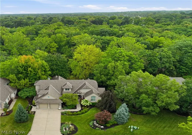 Single family home for sale at 411 Stonebridge Dr, Amherst, OH 44001 | MLS# 5242983