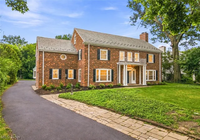 Photo 2 of Mansion for sale at 2945 Fontenay Rd, Cleveland, OH 44120 | MLS# 5242787 | Listing updated on 2026-09-13