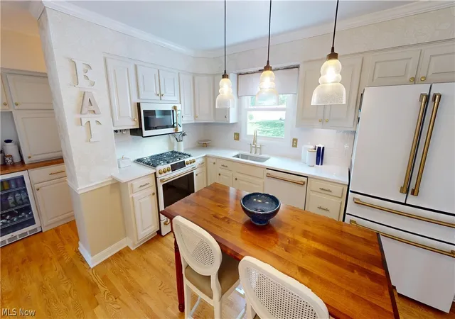 Photo 3 of Single family home for sale at 3857 Silver Wood Dr, Stow, OH 44224 | MLS# 5243336 | Listing updated on 2026-09-09
