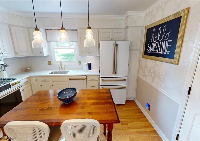 Photo 4 of Single family home for sale at 3857 Silver Wood Dr, Stow, OH 44224 | MLS# 5243336 | Listing updated on 2026-09-09
