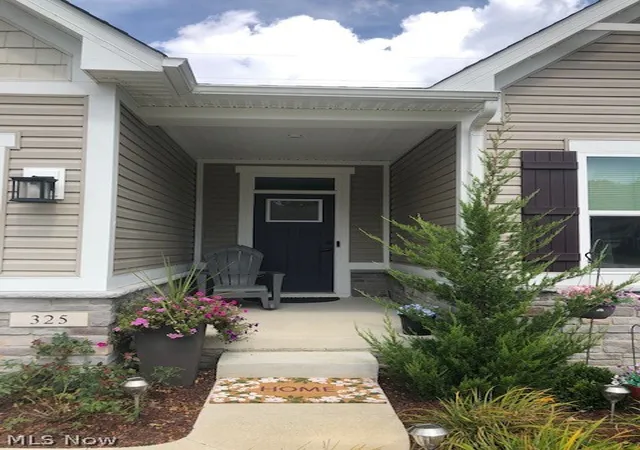 Photo 2 of Single family home for sale at 325 Kelley Dr, Macedonia, OH 44056 | MLS# 5243270 | Listing updated on 2026-09-28