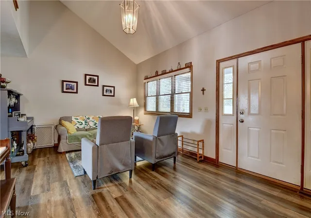 Photo 3 of Single family home for sale at 525 Rankin Ct SW, New Philadelphia, OH 44663 | MLS# 5243358 | Listing updated on 2026-09-12