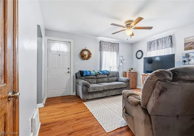 Photo 3 of Sale Pending at 1622 Sandwith Ave SW, Canton, OH 44706 | MLS# 5243359 | Listing updated on 2026-10-03