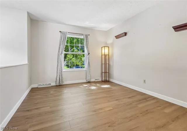 Photo 3 of Sale Pending at 1283 Denise Dr, Kent, OH 44240 | MLS# 5242832 | Listing updated on 2026-10-06