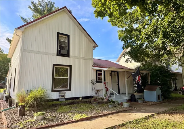 Photo 2 of Sale Pending at 412 4th Street, Warsaw, OH 43844 | MLS# 5243325 | Listing updated on 2026-09-22