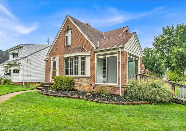Photo 2 of Sale Pending at 4824 W 58th Street, Cleveland, OH 44144 | MLS# 5243044 | Listing updated on 2026-09-29