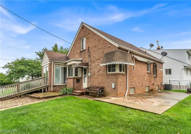 Photo 3 of Sale Pending at 4824 W 58th Street, Cleveland, OH 44144 | MLS# 5243044 | Listing updated on 2026-09-29
