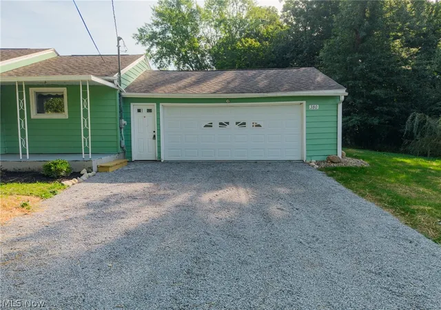 Photo 2 of Sale Pending at 380 Barnard Rd, Wooster, OH 44691 | MLS# 5241090 | Listing updated on 2026-09-15