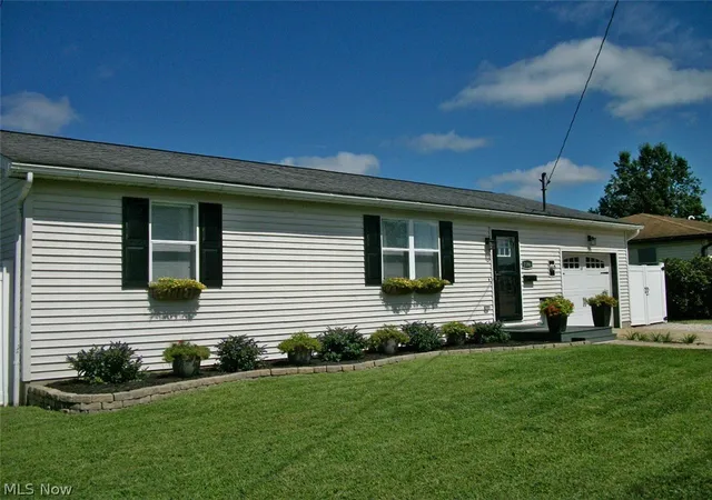 Photo 2 of Single family home for sale at 1594 Gene St, Belpre, OH 45714 | MLS# 5243345 | Listing updated on 2026-09-21