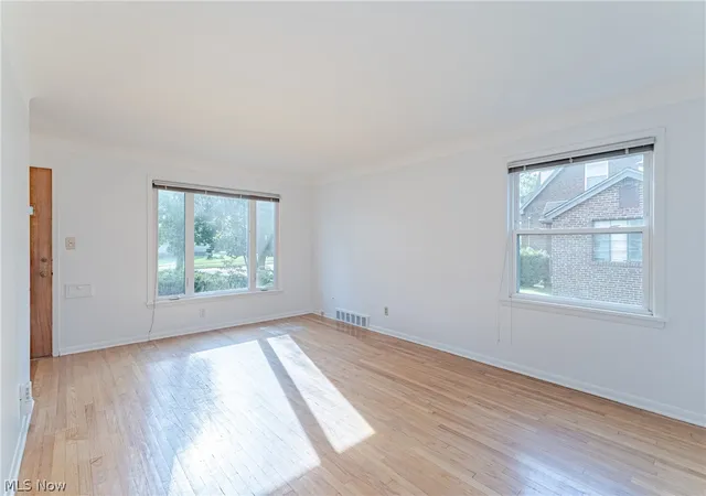 Photo 3 of Single family home for sale at 1188 S Green Rd, Cleveland, OH 44121 | MLS# 5242956 | Listing updated on 2026-09-21