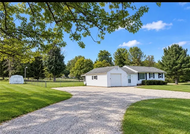 Photo 3 of Sale Pending at 8023 Columbus Rd NE, Louisville, OH 44641 | MLS# 5243298 | Listing updated on 2026-09-23