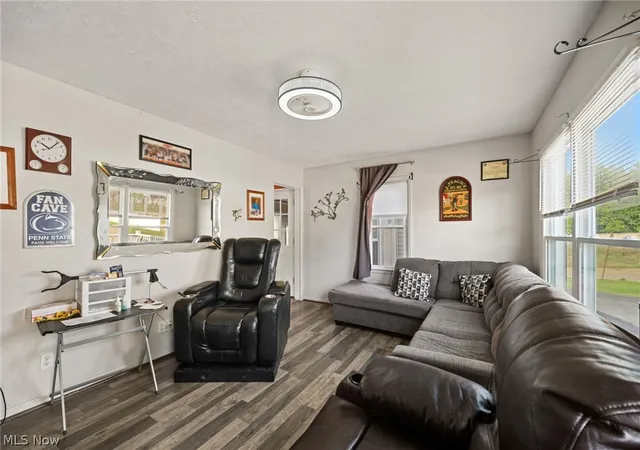 Photo 4 of Sale Pending at 634 Elbur Ave, Akron, OH 44306 | MLS# 5241866 | Listing updated on 2026-09-14