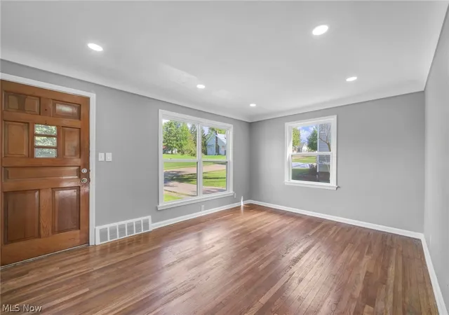 Photo 4 of Single family home for sale at 90 Cowles Ave, Bedford, OH 44146 | MLS# 5243297 | Listing updated on 2026-09-17